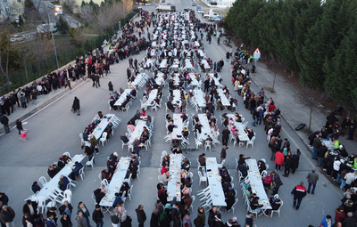 8 BİN KİŞİ İFTAR SOFRALARINDA BULUŞTU